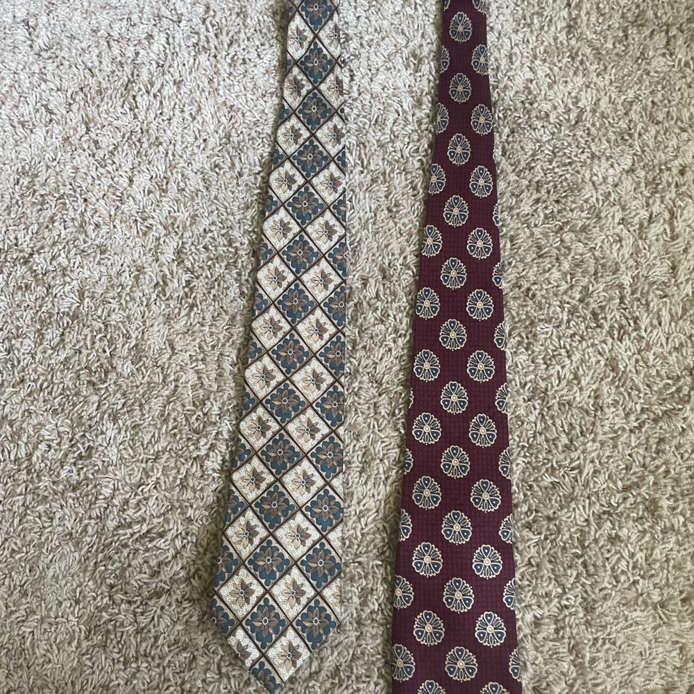 Blue and Cream Geometric Ties Set